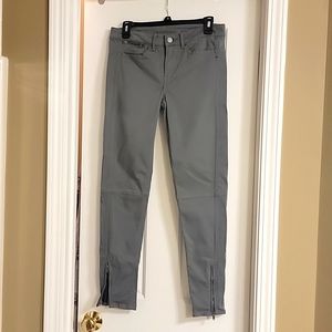 Calvin Klein Jeggins. Gray. Size W28 L30